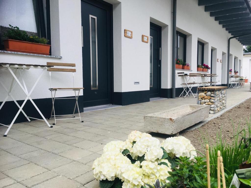Doms Gaestehaus Frauenkirchen Bagian luar foto