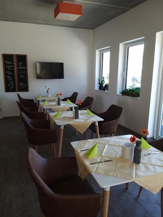 Doms Gaestehaus Frauenkirchen Bagian luar foto